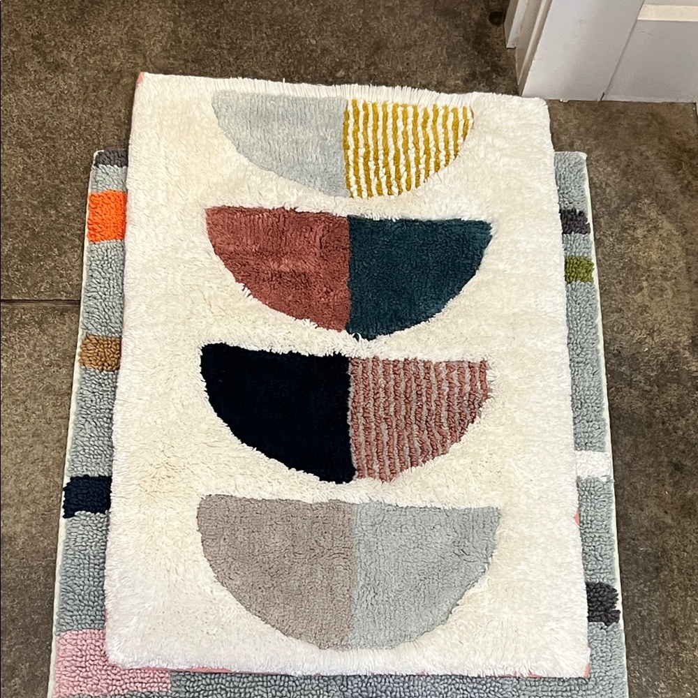 West Elm Cream and Multi-Color Geometric Door Mat 17x25 - Picture 3 of 15
